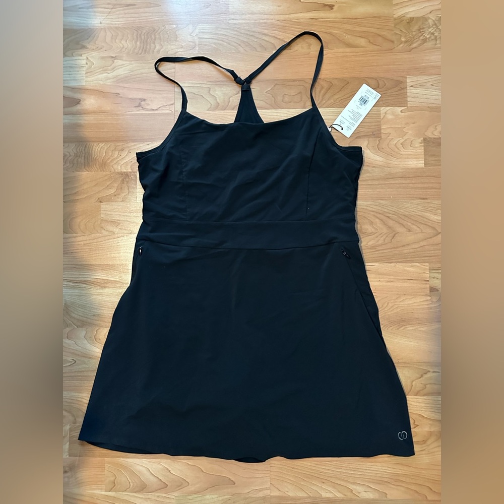 Super cute Calia by Carrie Underwood performance dress with shorts and pockets!